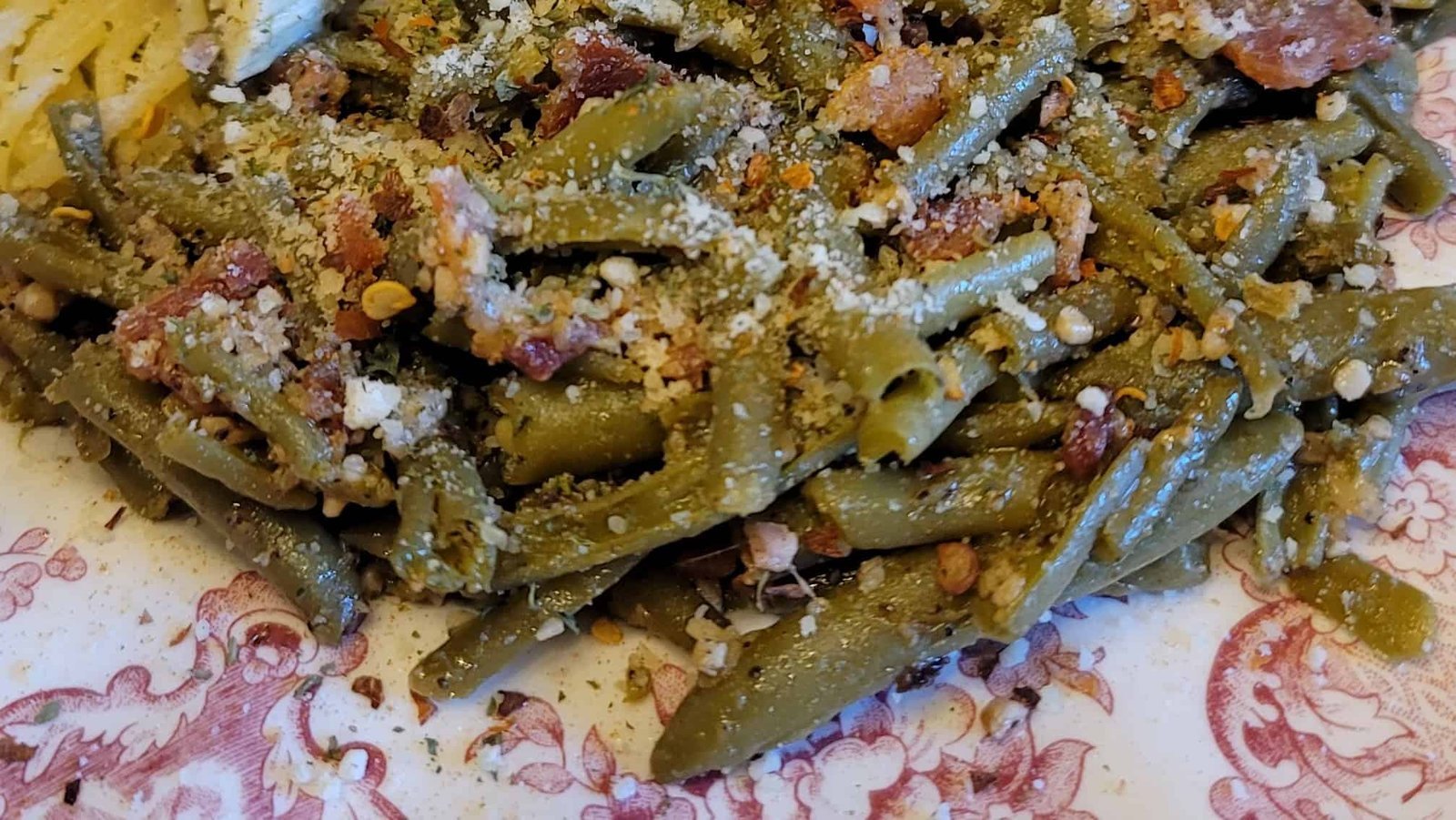 Bacon Parmesan Skillet Green Beans