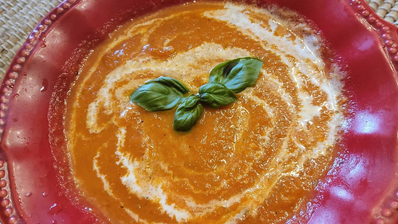 Low Carb Tomato Basil Soup