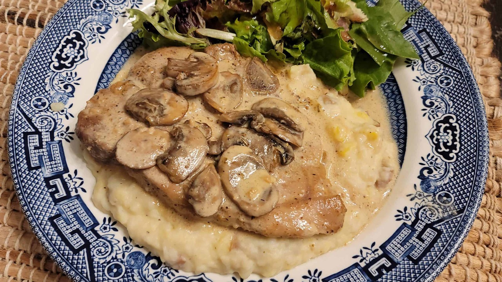 Creamy Skillet Pork Chops and Mushrooms